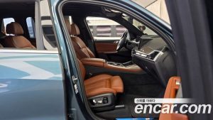 BMW X7 xDrive 40i Design Pure Excellence 6 2023 года из Южной Кореи