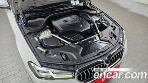 BMW 5-Series 520i M Sport 2023 года из Южной Кореи