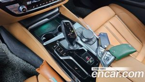 BMW 5-Series 520i M Sport 2023 года из Южной Кореи