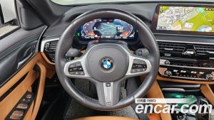 BMW 5-Series 520i M Sport 2023 года из Южной Кореи