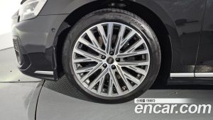 Audi A8 55 TFSI 4WD Premium LWB 2023 года из Южной Кореи