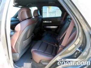 Genesis GV70 2.5T Бензин AWD 2025 года из Южной Кореи