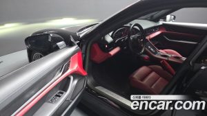 Porsche Taycan 4S 2023 года из Южной Кореи