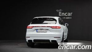 Porsche Cayenne 3.0 2023 года из Южной Кореи