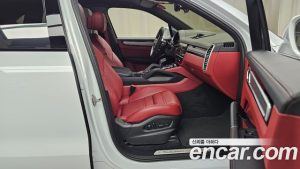 Porsche Cayenne 3.0 2023 года из Южной Кореи