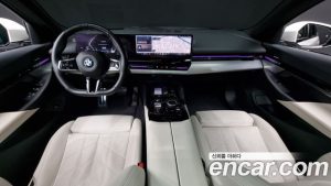 BMW 5-Series 520i M Sport 2024 года из Южной Кореи
