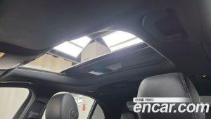 Mercedes-Benz E-Class E350 4MATIC AMG Line 2023 года из Южной Кореи
