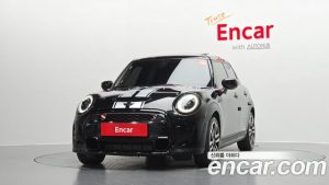 Mini Cooper 5Door CLASSIC 2024 года из Южной Кореи