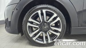 Mini Cooper 5Door CLASSIC 2024 года из Южной Кореи