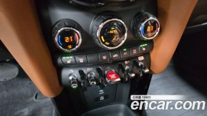 Mini Cooper 5Door CLASSIC 2024 года из Южной Кореи