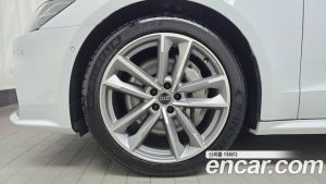 Audi A7 55 TFSI 4WD Premium 2023 года из Южной Кореи