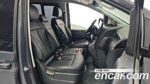 Hyundai Staria 4WD Tourer 9-Seater 2025 года из Южной Кореи