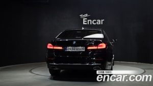 BMW 5-Series 520i Luxury 2023 года из Южной Кореи