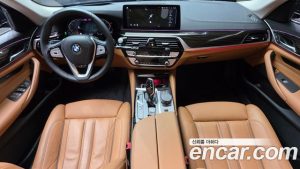BMW 5-Series 520i Luxury 2023 года из Южной Кореи