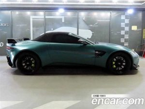 Astonmartin Vantage 4.0 V8 Roadster F1 Edition 2022 года из Южной Кореи