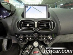 Astonmartin Vantage 4.0 V8 Roadster F1 Edition 2022 года из Южной Кореи