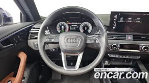 Audi A4 45 TFSI 4WD Premium 2023 года из Южной Кореи