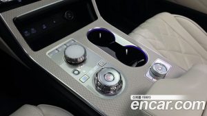 Genesis GV80 2.5T Бензин AWD 2024 года из Южной Кореи