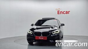 BMW 1-Series 120i Sport 2023 года из Южной Кореи