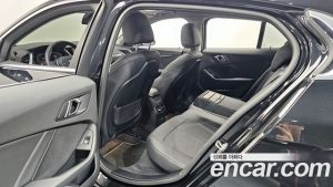 BMW 1-Series 120i Sport 2023 года из Южной Кореи