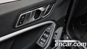 BMW 1-Series 120i Sport 2023 года из Южной Кореи