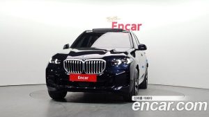 BMW X5 xDrive 40i M Sport 2024 года из Южной Кореи