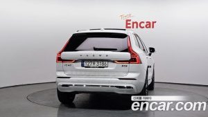 Volvo XC60 B5 ULTIMATE Bright 2024 года из Южной Кореи