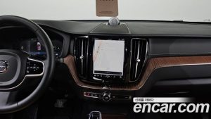 Volvo XC60 B5 ULTIMATE Bright 2024 года из Южной Кореи