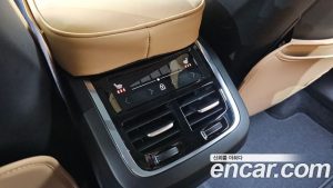 Volvo XC60 B5 ULTIMATE Bright 2024 года из Южной Кореи