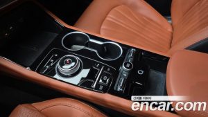 Kia K5 Signature 2024 года из Южной Кореи