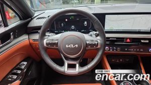 Kia K5 Signature 2024 года из Южной Кореи
