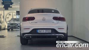 Mercedes-Benz GLC-Class GLC300 4MATIC Coupe 2023 года из Южной Кореи