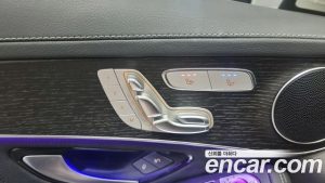Mercedes-Benz GLC-Class GLC300 4MATIC Coupe 2023 года из Южной Кореи