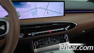 Genesis GV70 2.5T Бензин 2WD 2025 года из Южной Кореи