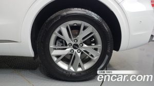 Genesis GV70 2.5T Бензин AWD 2025 года из Южной Кореи