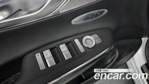 Genesis GV70 2.5T Бензин AWD 2025 года из Южной Кореи