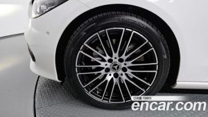 Mercedes-Benz C-Class C300 4MATIC Avantgarde 2024 года из Южной Кореи