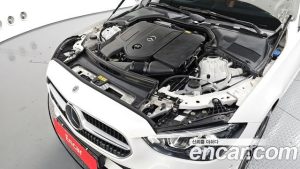 Mercedes-Benz C-Class C300 4MATIC Avantgarde 2024 года из Южной Кореи
