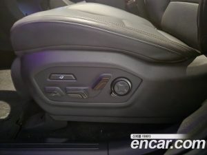 Hyundai Santafe Бензин 2.5T 2WD 2025 года из Южной Кореи