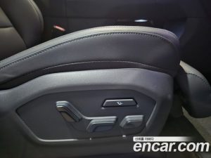 Hyundai Santafe Бензин 2.5T 2WD 2025 года из Южной Кореи