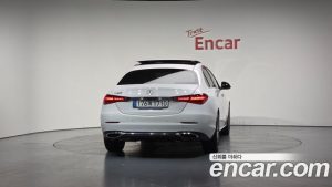 Mercedes-Benz C-Class C200 Avantgarde 2024 года из Южной Кореи