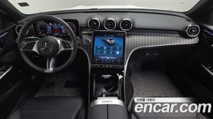 Mercedes-Benz C-Class C200 Avantgarde 2024 года из Южной Кореи