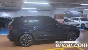 BMW X5 xDrive 40i M Sport 2025 года из Южной Кореи