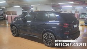 BMW X5 xDrive 40i M Sport 2025 года из Южной Кореи