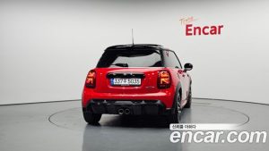 Mini Cooper JCW 2023 года из Южной Кореи