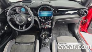 Mini Cooper JCW 2023 года из Южной Кореи