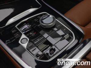 BMW X7 xDrive 40i M Sport 6 2024 года из Южной Кореи