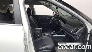 Kia Seltos Бензин 1.6 Turbo 2WD 2024 года из Южной Кореи