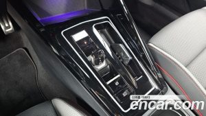 Volkswagen Golf 2.0 GTI 2024 года из Южной Кореи