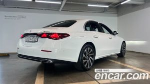 Mercedes-Benz E-Class E300 4MATIC Exclusive 2025 года из Южной Кореи